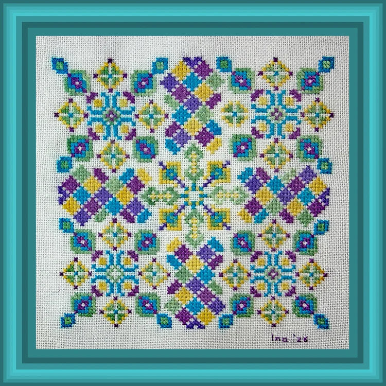 Prism Interlace by Tempting Tangle Designs