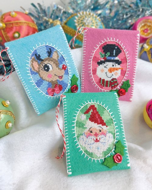 Christmas Cameos by Satsuma Street